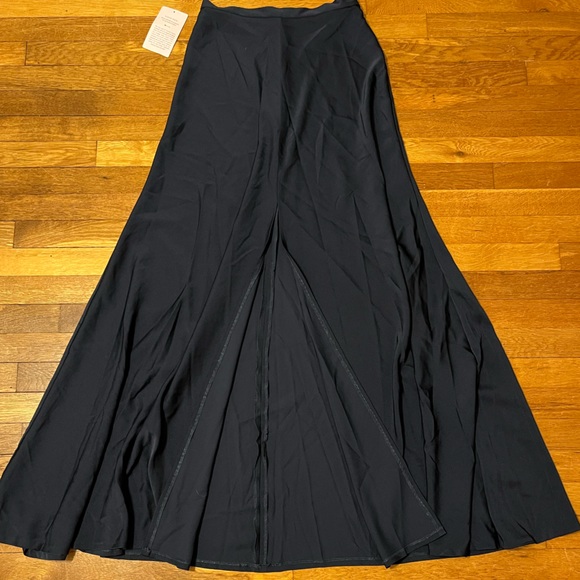 NWT Jenny Yoo Collection Navy Satin “Soleil” Maxi Skirt w Slit, Size 6 - Picture 4 of 8